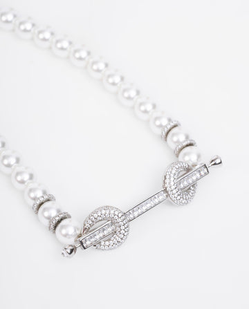 Pearl Embrace Choker