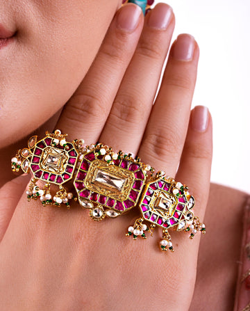 Maharani’s Embrace Double Finger Ring