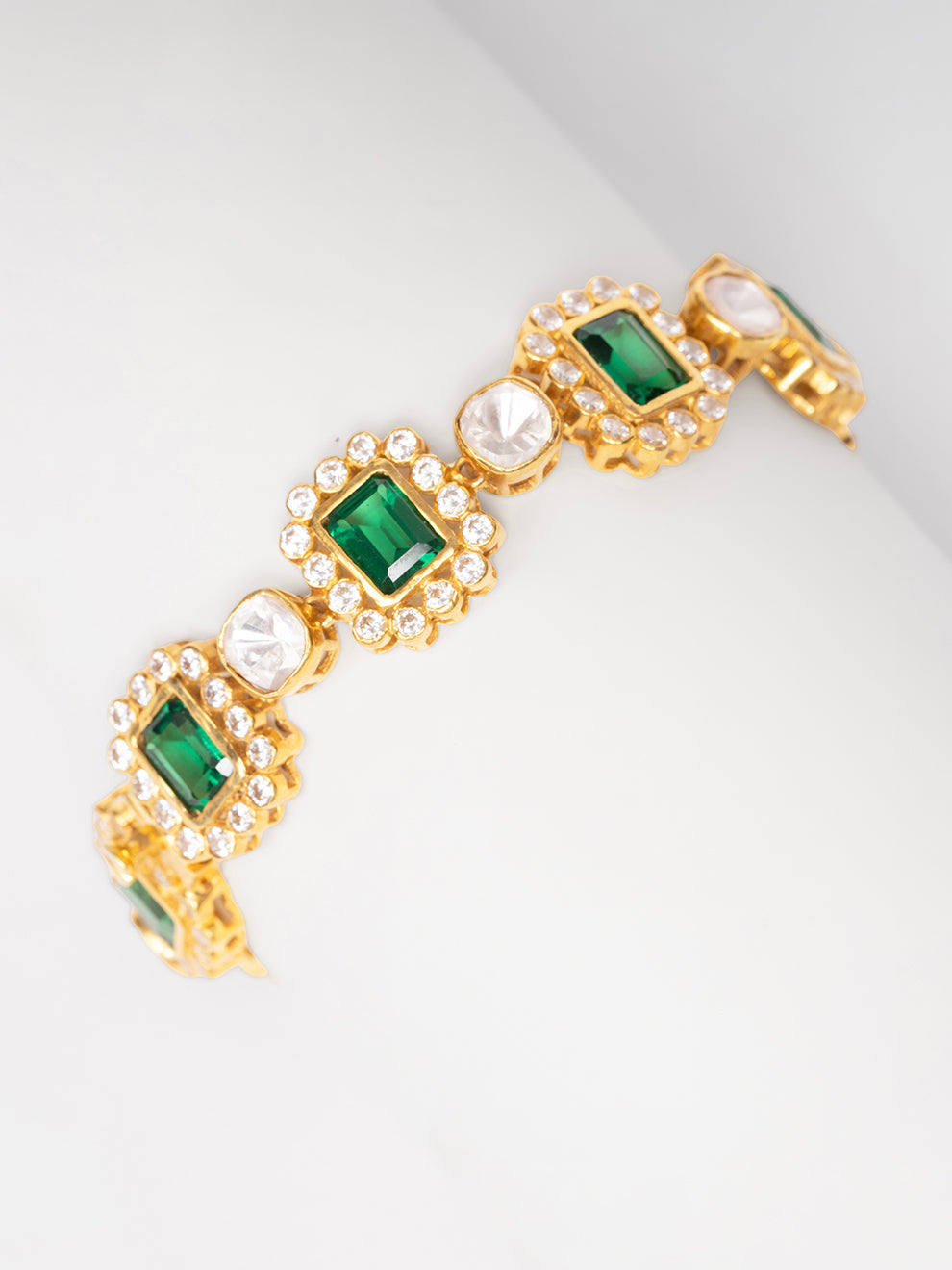Nur Jahan Halo Polki bracelet color - emerald green